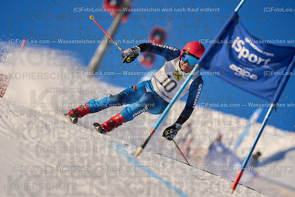 ALP2410_MASTERS-Cup_GS-B Herrn_Billing Werner | (C)FotoLois.com, Alois Spandl. FIS Masters-Cup Wildschönau, Giant Slalom auf der Piste Schatzberg GS, Siegerehrung auf dem Dorfplatz Niederau, Sa 13. Januar 2024.