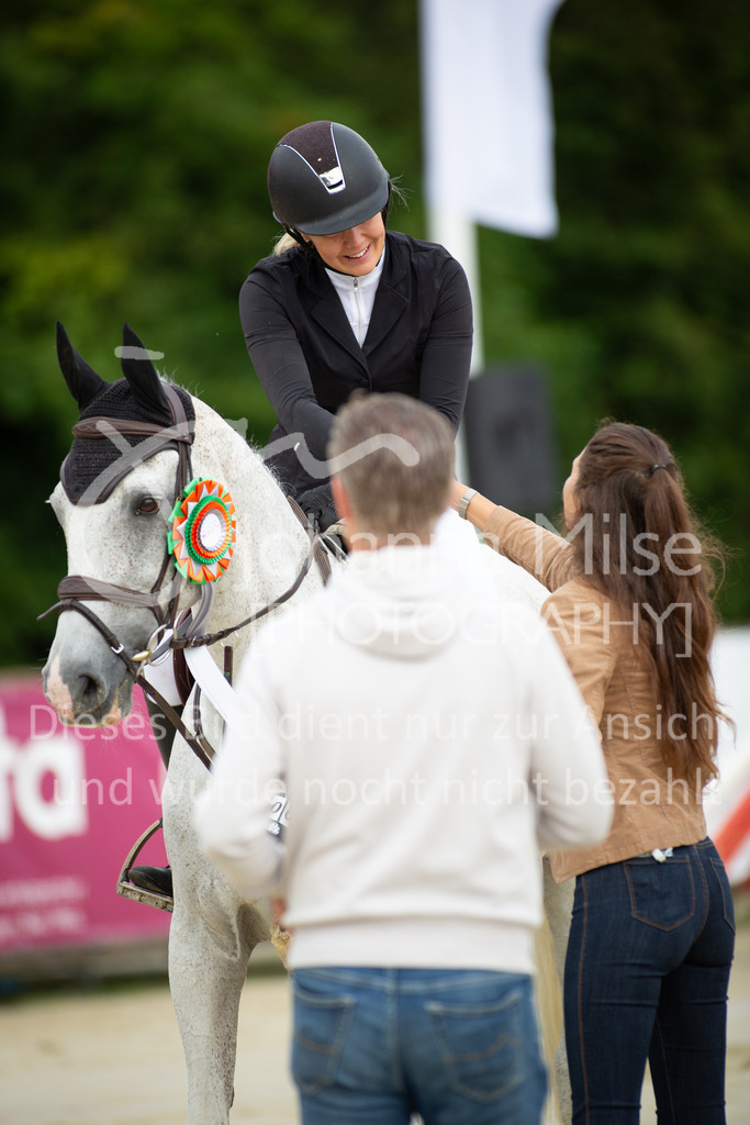 230729_BHO_Springprf.-A2055 | Deine schönsten Turniermomente als professionelle Fotos! Entdecke hochwertige Pferdesport-Fotografie im Online-Shop. Jetzt Fotos finden & bestellen!