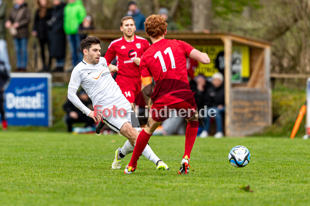 SV Polling vs SG Hausham 01 | Abstiegs Qualifikationsrunde Kreisliga Gruppe C, SV Polling vs SG Hausham 01, 20240401,
Tobias NIEDERLEITNER (SVP 7) in Aktion,
2024-04-01 in Polling (Sportplatz Polling)
Tobias NIEDERLEITNER (SVP 7)
Copyright: WolfgangxLindner foto-lindner.de