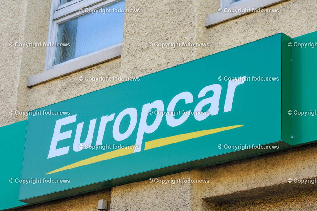 Deutschland_ Baden-Wuerttemberg_ Goeppingen_ 15.01.2025-27 | 15.01.2025, Deutschland, GER, Baden-Wuerttemberg, Goeppingen, im Bild Themenbild, Stadtansichten, Europcar, Autoverleih, KFZ, Miete, Mietauto, Schild, Logo, Reklame, Werbung