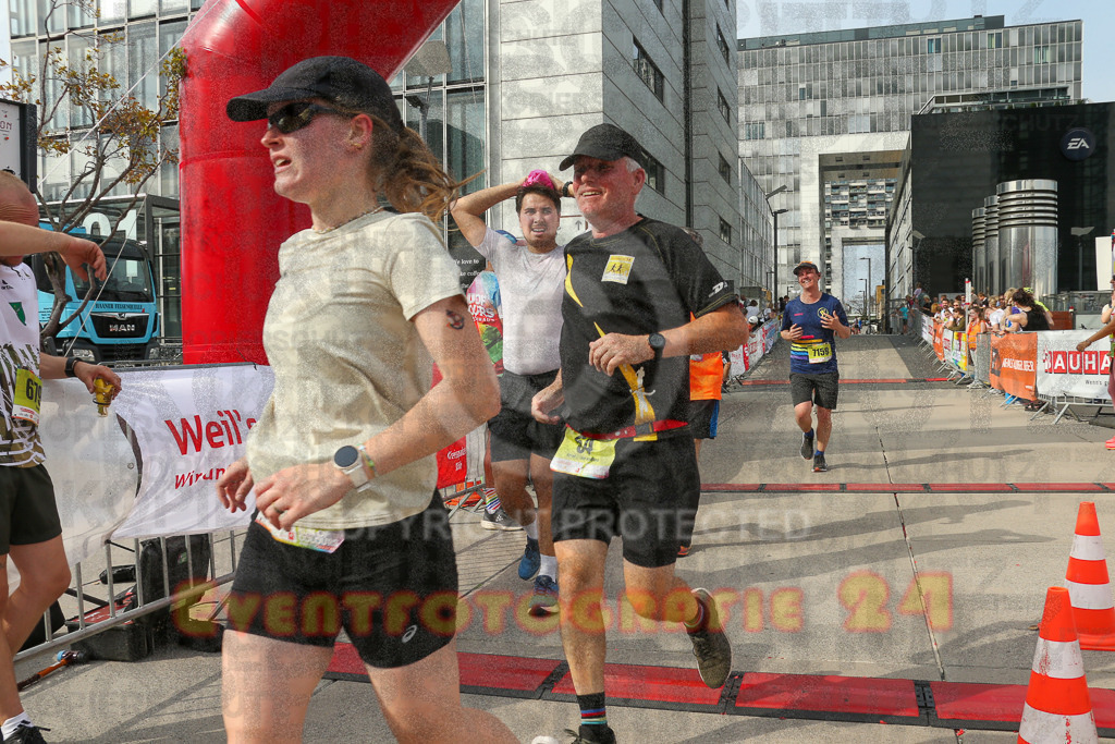 250920_1527_EX1_9522 | Sportfotografie im Rhein-Sieg Kreis, Köln, Bonn, NRW, Rheinland Pfalz, Hessen, etc. Unser Tätigkeitsfeld umfasst den Laufsport vom Volkslauf über den Marathon, Duathlon, Triathon bis zum Ultralauf wie Kölnpfad Ultra oder Schindertrail.