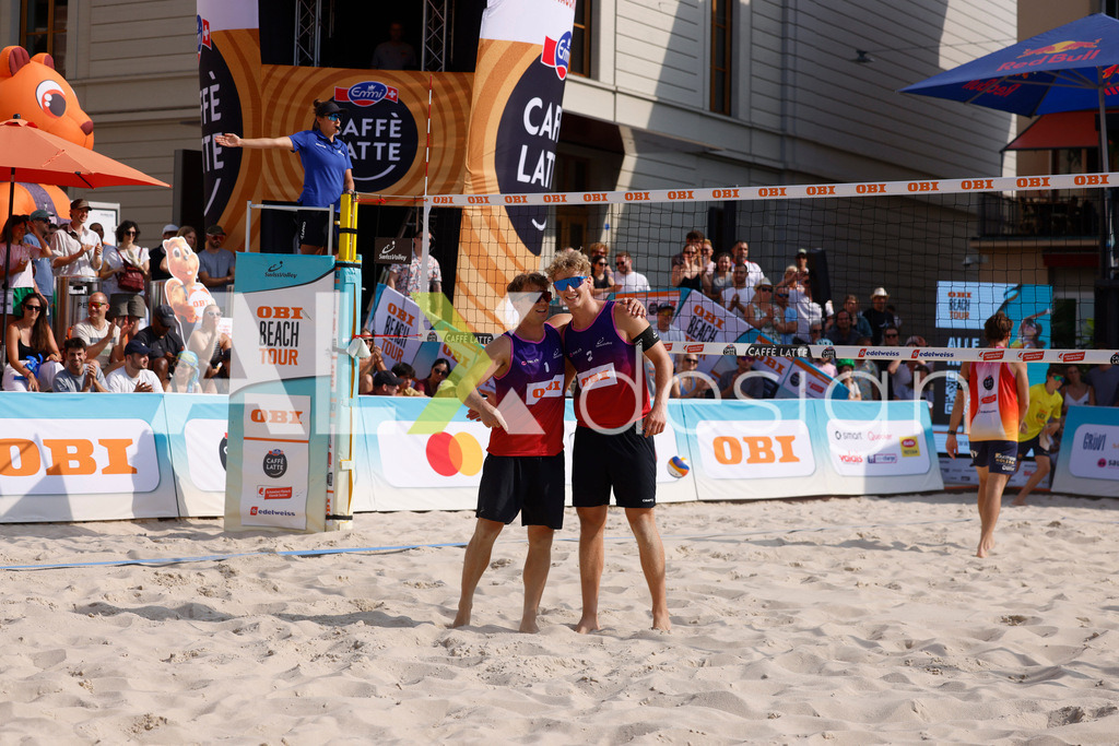 Obi BeachTour 2026 - Basel | BASEL, SWITZERLAND - JULY 19: FLORIAN BREER (SUI) and MATHIS KÄLIN (SUI) during the Obi BeachTour 2026 match between DILLIER / FLÜCKIGER (SUI) and BREER / KÄLIN (SUI) at Barfüsserplatz on July 19, 2026 in Basel, Switzerland. - Realisiert mit Pictrs.com