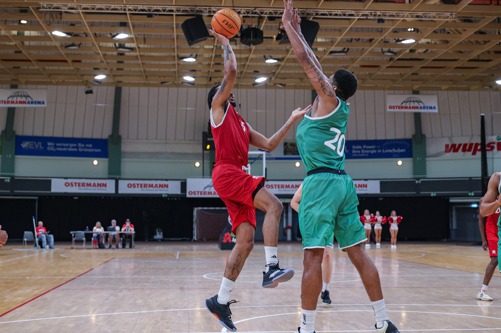 BAYER GIANTS vs VET-CONCEPT Gladiators Trier Test-32 | Fotos von Basketballspielen aus dem Raum NRW fotografiert von Gero Mueller-Laschet und Daniel Schaefer - Realisiert mit Pictrs.com