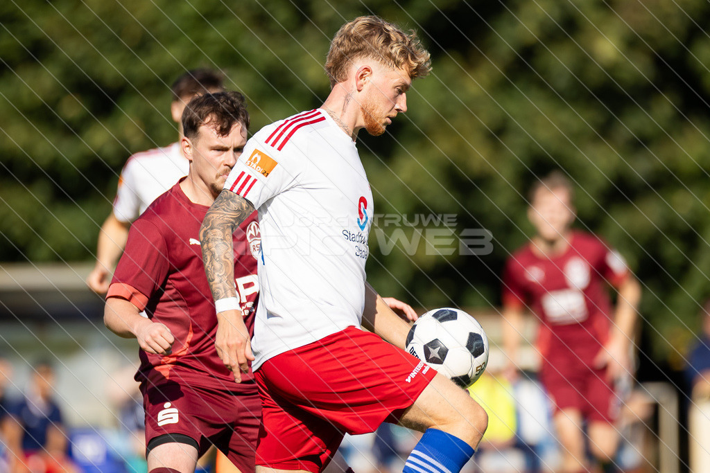 20250928_Picselweb-Fotografie_1R3_1405 | Spielszenen aus dem Spiel VfL Güldenstern Stade - Rotenburger SV. Ergebnis 0:3 - Realisiert mit Pictrs.com