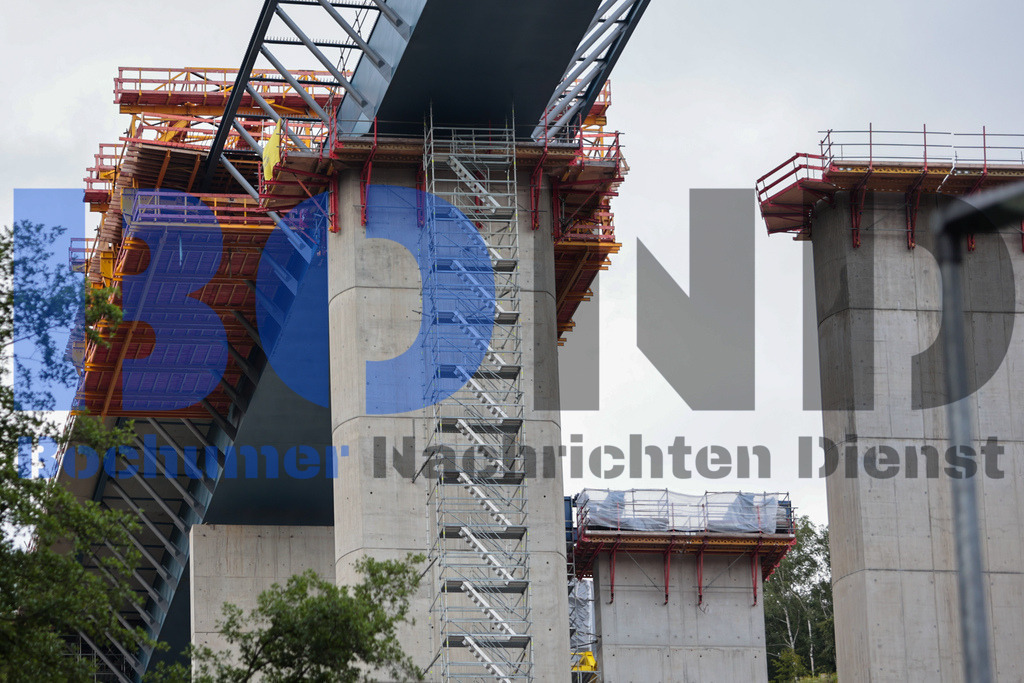 SES_MKRAHM20250626-7 | bond - Realisiert mit Pictrs.com