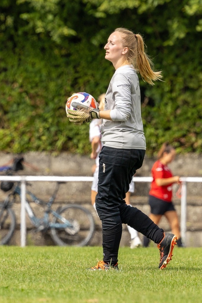 Fußball I FRAUEN I Saison 2025-2026 I Freundschaftsspiel I SGM Alfdorf-Mögglingen - 1FC Heidenheim 1846 I_250817_7456 | Fotopresso – Sportfotografie in Heidenheim & Umgebung. Professionelle Sportfotografie für unvergessliche Momente. Dynamische Action-Shots, emotionale Szenen & hochwertige Bilder. - Realisiert mit Pictrs.com