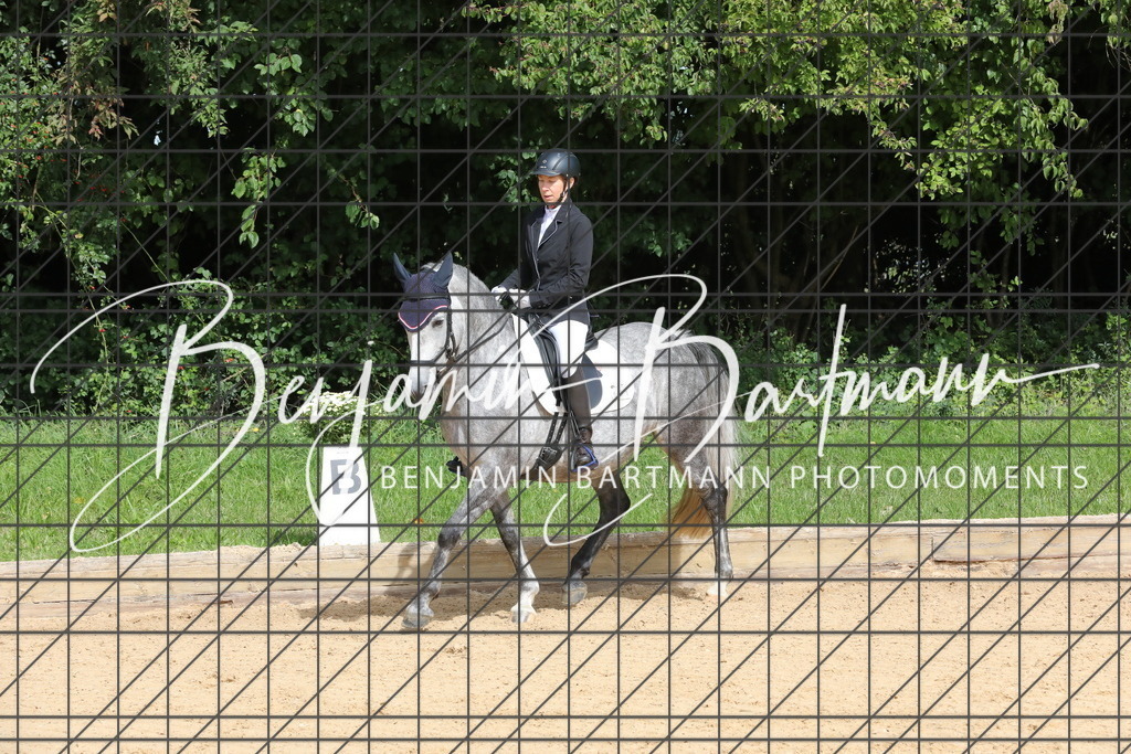 AZ2A2131 | Benjamin Bartmann Photomoments