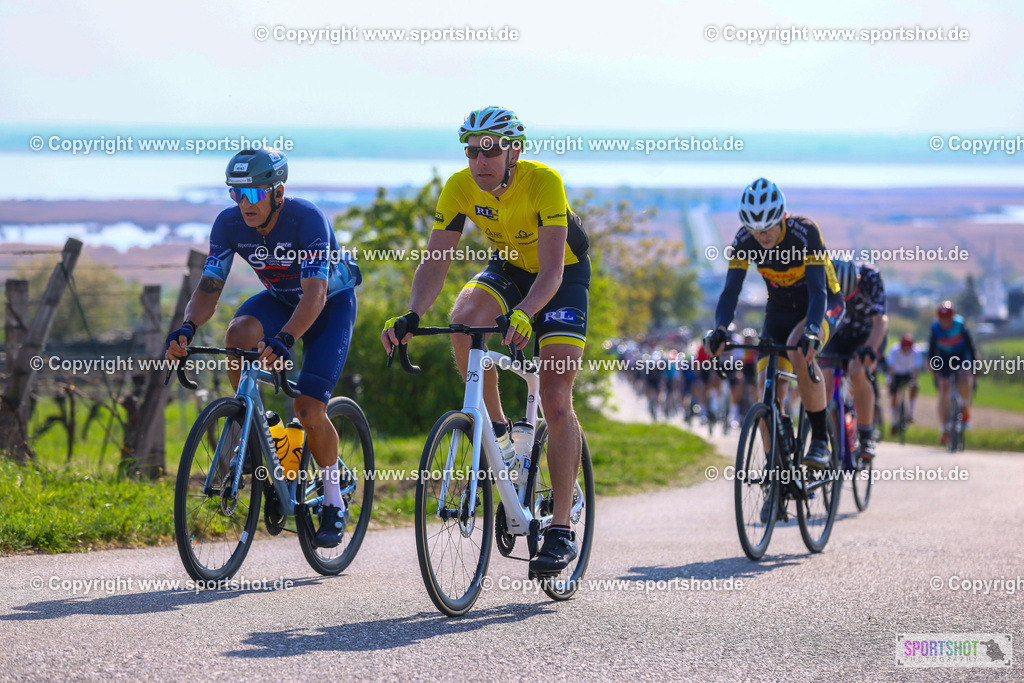TRA_0709 | Neusiedlersee Radmarathon 2026@sportshot_your_pictrs #yourpictures#roadtowm2029 #nrm #neusiedlerseeradmarathon #neusiedlersee #neusiedlerseetourismus #burgenland #mörbisch #nrm26 #burgenlandtourismus #voglundco #poweredbyburgenlandtourismus #radsport #rad #marathon #ucigranfondo #visitburgenland #ucigranfondoworldseries