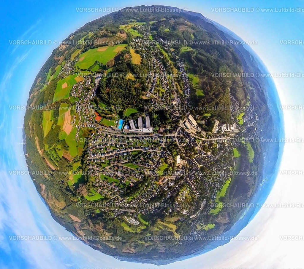 Hilchenbach230990379Mitte | Luftbild, Stadtansicht, Neurologische Fachklinik und Freibad, Erdkugel, Fisheye Aufnahme, Fischaugen Aufnahme, 360 Grad Aufnahme, tiny world, Hilchenbach, Sauerland, Nordrhein-Westfalen, Deutschland