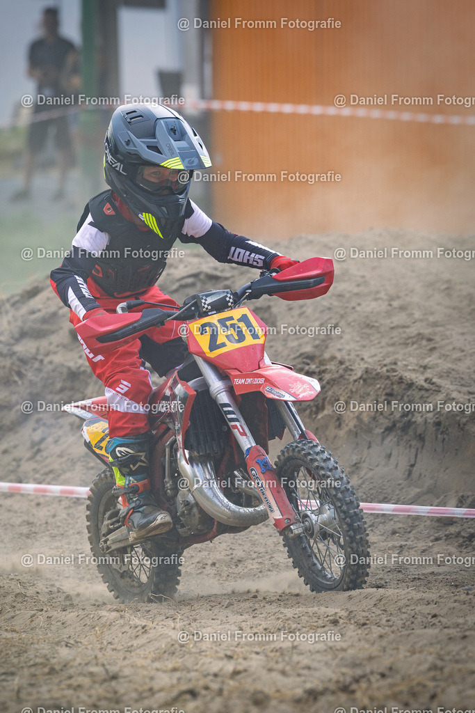 0V8A9401 | DanielFrommFotografie - Realisiert mit Pictrs.com
