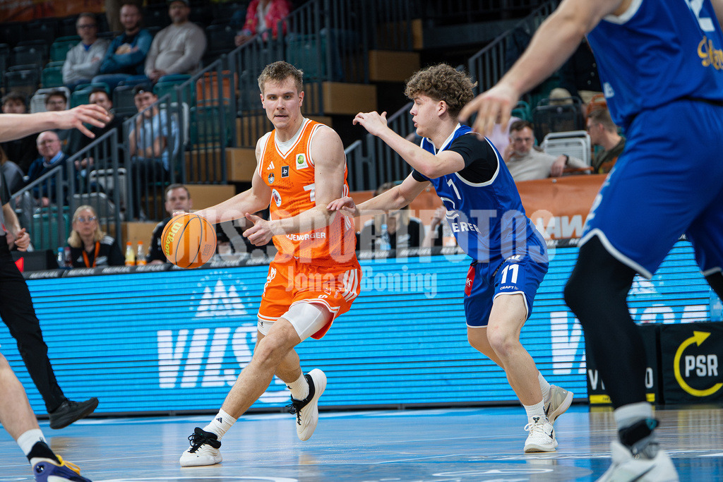 Basketball I Herren I Saison 2025-2026 I 2. Bundesliga ProB Nord I 23. Spieltag I RASTA Vechta II - EN Baskets Schwelm I 7679 | Moritz Dresing (7, RASTA Vechta II) - Realisiert mit Pictrs.com