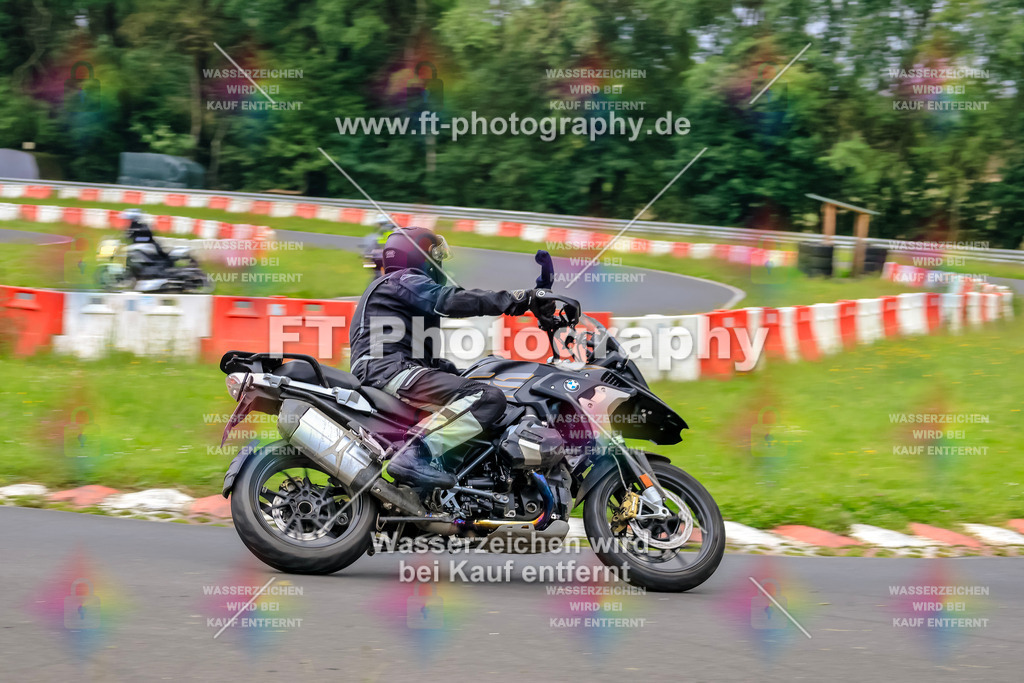 VBK-6427 | Hier findet Ihr Bilder von Touristenfahrten auf der Nürburgring Nordschleife oder von anderen Veranstaltungen die ich besucht habe. Viel Spass beim Durch Schauen 