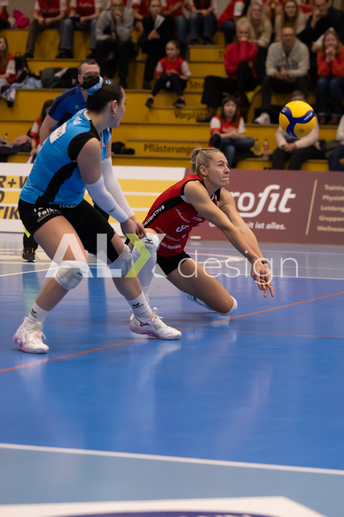 Volleyball I Frauen I Saison 2025-2026 I Volleyball NLA | Women I Round 16 I VC Kanti Schaffhausen - Viteos NUC I 31.01.2026 | 8 Lina-Marie Lieb (DE) (VC Kanti Schaffhausen) – Aussen - Realisiert mit Pictrs.com