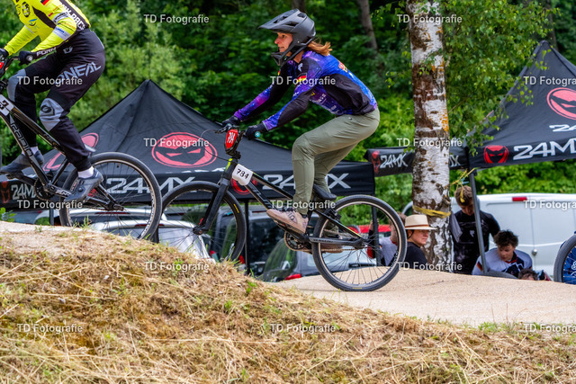 BayBMX2026-06660 | Fotogalerie von Thomas Dettweiler mit Eventbildern und lizenzfreien Fotos. Perfekt als Wandbild, für Büro, Website oder private Nutzung. - Realisiert mit Pictrs.com