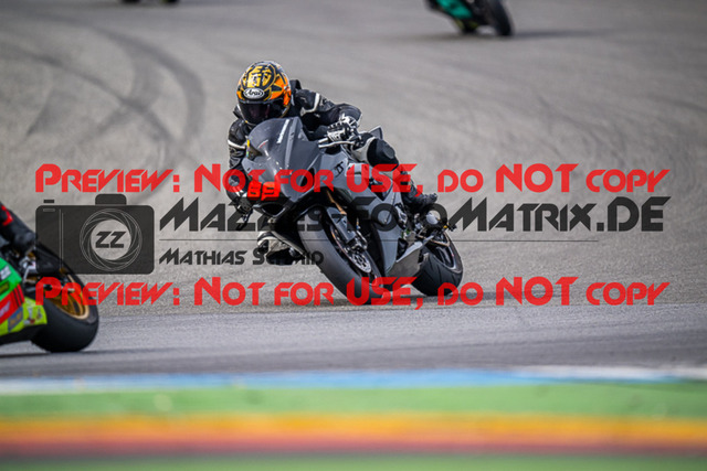 MaZZes_FotoMatrix_230410_6478 | GELB