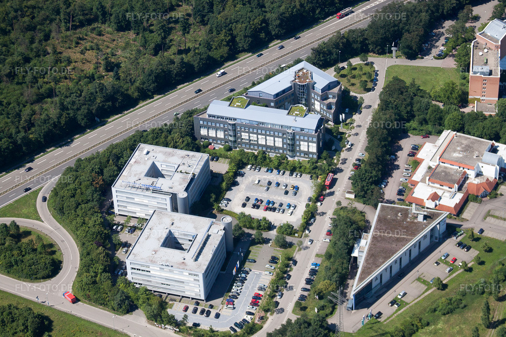 Luftbild: Jäger Flued Am Hardtwald in Ettlingen im Bundesland Baden-Württemberg in Deutschland. Foto: IMG_42024.jpg vom 27.06.2011 durch Werner Riehm/FLY-FOTO.de