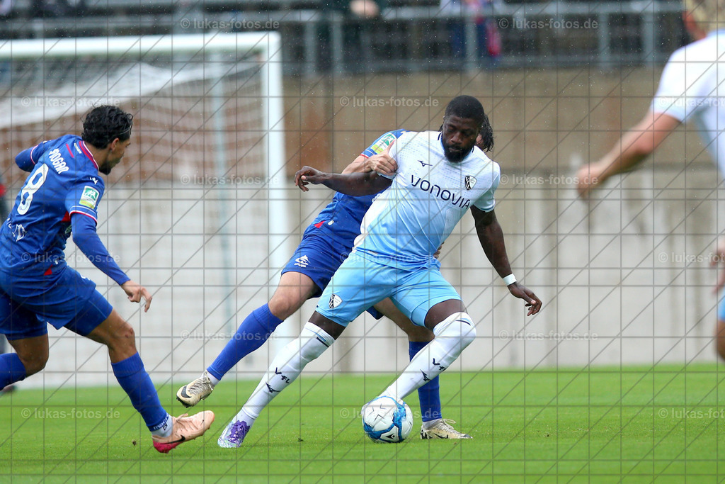 Wuppertaler SV - VfL Bochum Testspiel | Wuppertaler SV - VfL Bochum Testspiel - Realisiert mit Pictrs.com