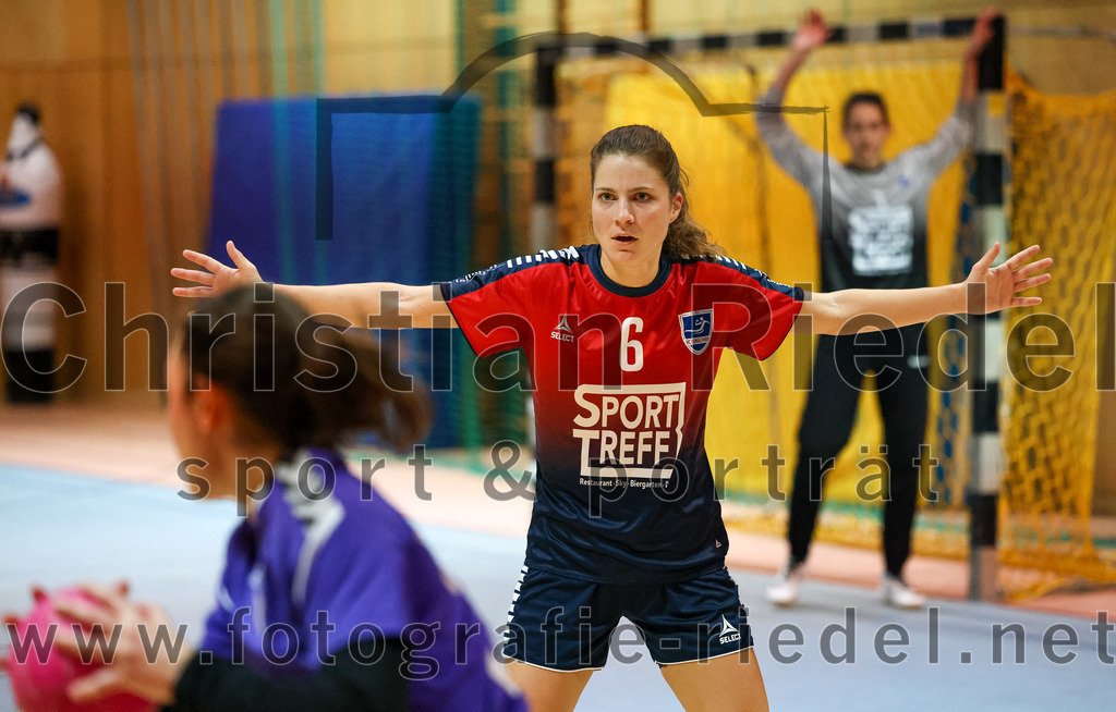2022-11-19_063_SpVgg_Altenerding_gegen_HC_Donau-Paar | Erding, Deutschland, 19.11.2022:
Handball, Bezirksoberliga Frauen Altbayern 2022 / 2023, 5. Spieltag, SpVgg Altenerding gegen HC Donau/Paar, Endergebnis: 22:33

Marion Hederer (HC Donau/Paar, #6)

Foto: Christian Riedel / fotografie-riedel.net