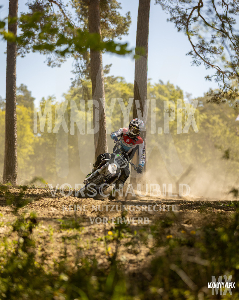 866A5111 | mxndyyvipix