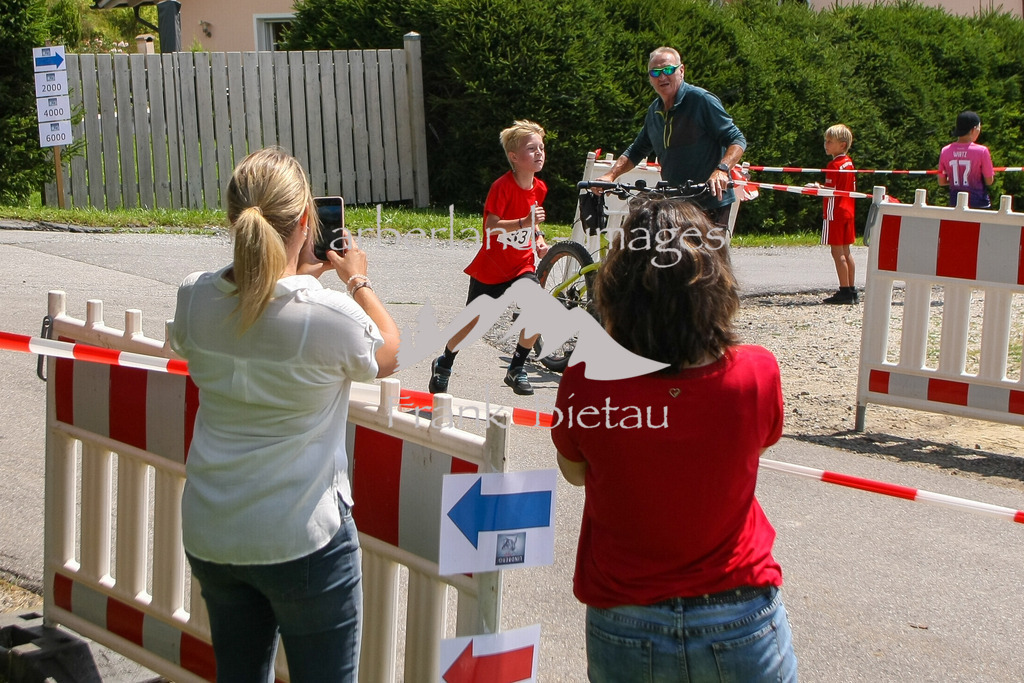 993T2958 | Medien- Sport- Entertainmentfotos