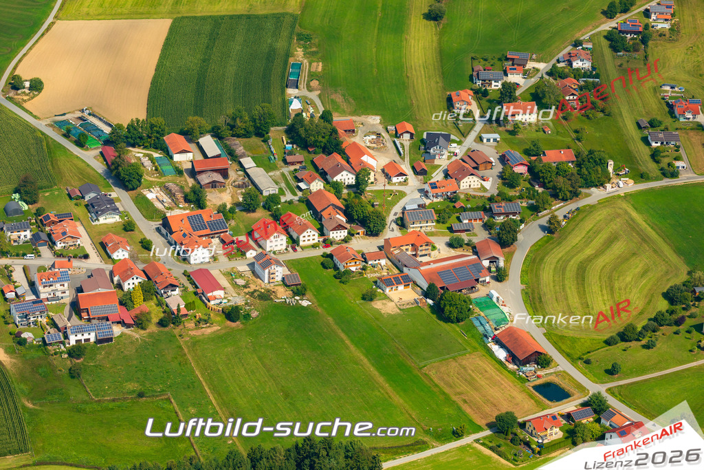 Klassische Luftaufnahme ohne Drohne zeigt:Marbach bei Eppenschlag - Die Luftbildaufnahme wurde 2025 vom UL-Flugzeug heraus erstellt ( keine Drohne ) - Hochauflösende Luftaufnahme -Nicht vergleichbar mit Google Maps oder Satelittenbilder- Die Geschenkidee !Mit Lizenz und Bildrechte bestellbar