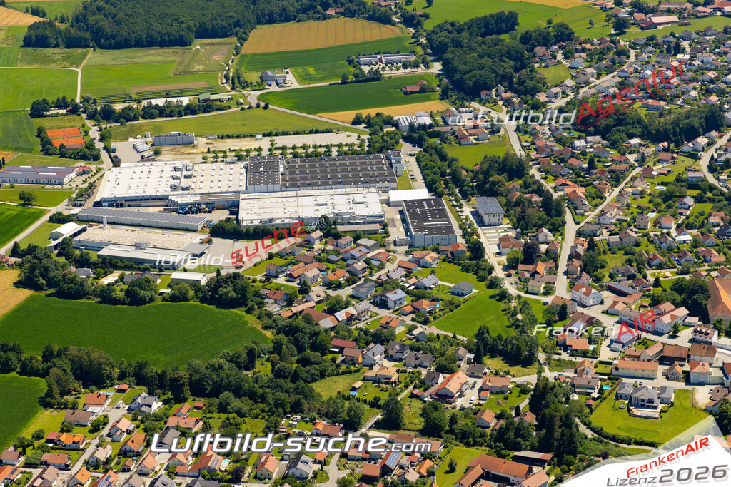 Aktuelles Luftbild von  Aldersbach - Die Luftaufnahme wurde 2022 mittels UL-Flugzeug erstellt ( keine Drohne ) - hochauflösende Kamera-Systeme von  Canon -Beste Qualität - Für grossformatige Ausdrucke geeignet. Die Geschenkidee !
