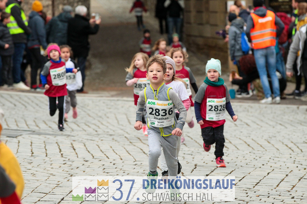 AOK JuniorCup 400m | 3Koenigslauf 2023 - Realisiert mit Pictrs.com