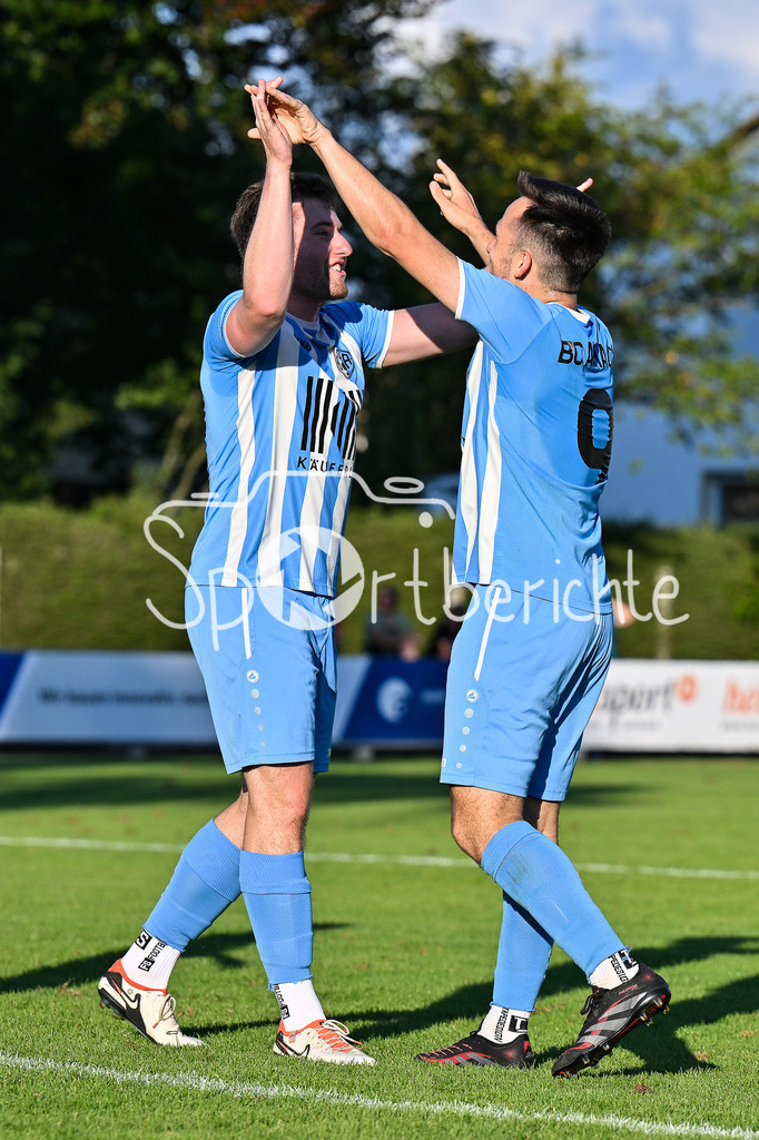 BC Aichach - SC Griesbeckerzell | Jubel nach 3-0 / Aichach 9 / Markus WEHREN