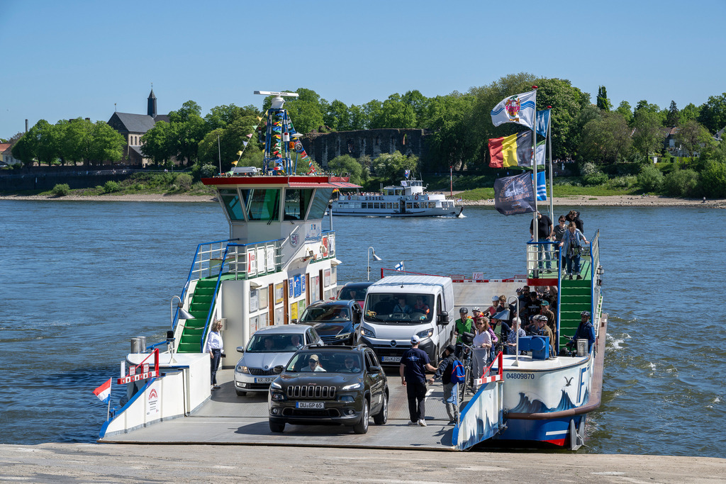 260501_Rhein_8063_mr | Entdecke exklusive Fotografie im muebri Shop: Stimmungsvolle Motive  Naturaufnahmen und mehr. Jetzt hochwertige Wandbilder und Fotoabzüge online kaufen! - Realisiert mit Pictrs.com