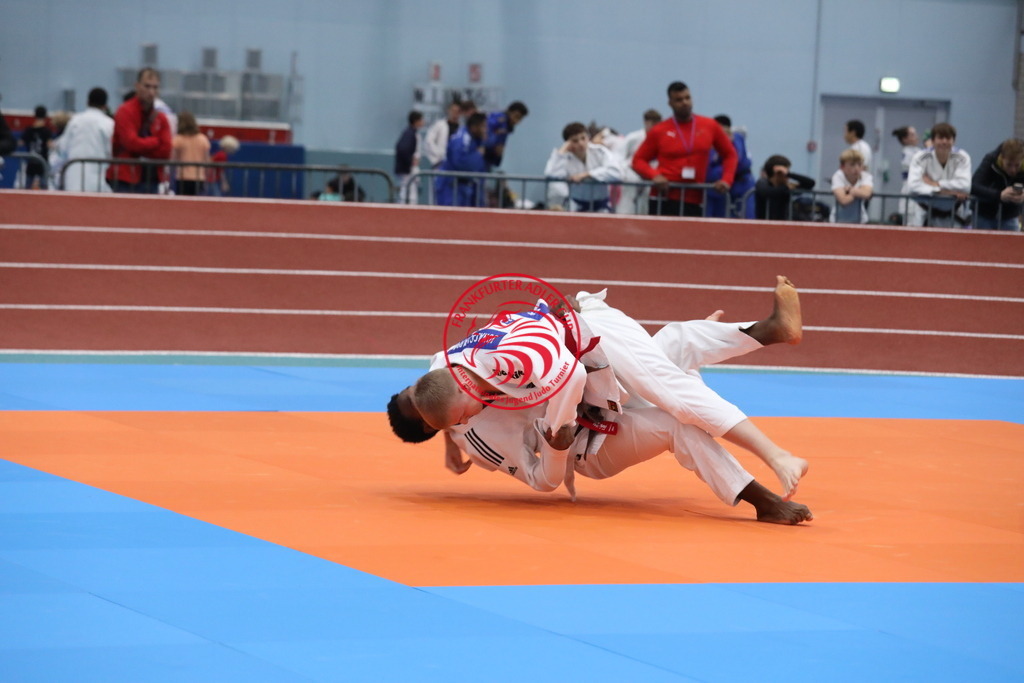 1J7A3588 | Fotos vom Adler Cup - Pictures from Adler Cup

Hier findet Ihr alle Eindrücke und großen Momente der Adler Cup Wochenenden. Here you will find all impressions and great moments of the Adler Cup weekends. - Realisiert mit Pictrs.com