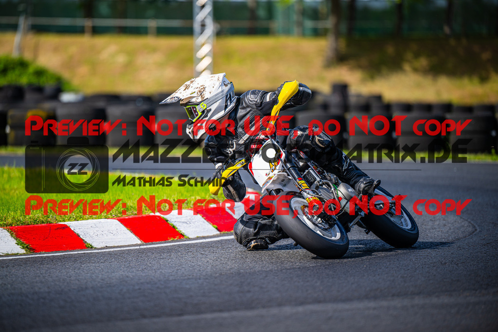 MaZZes_FotoMatrix_240430_6021986_5378 | Fotograf Mathias Schmid
Sportfotograf,
Eventfotograf,
Hochzeitsfotograf,
Portraitfotograf