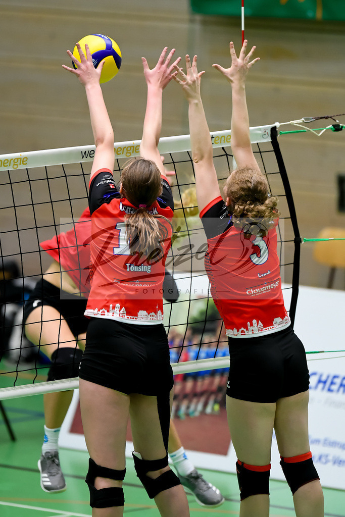 VCOBWA20211106_143 | Volleyball, Frauen:   bei dem Spiel der 3. Liga West zwischen VC Osnabrueck und SV BW Aasee in der Schlosswallhalle am 06.11.2021 in Osnabrueck, Deutschland. - Realisiert mit Pictrs.com