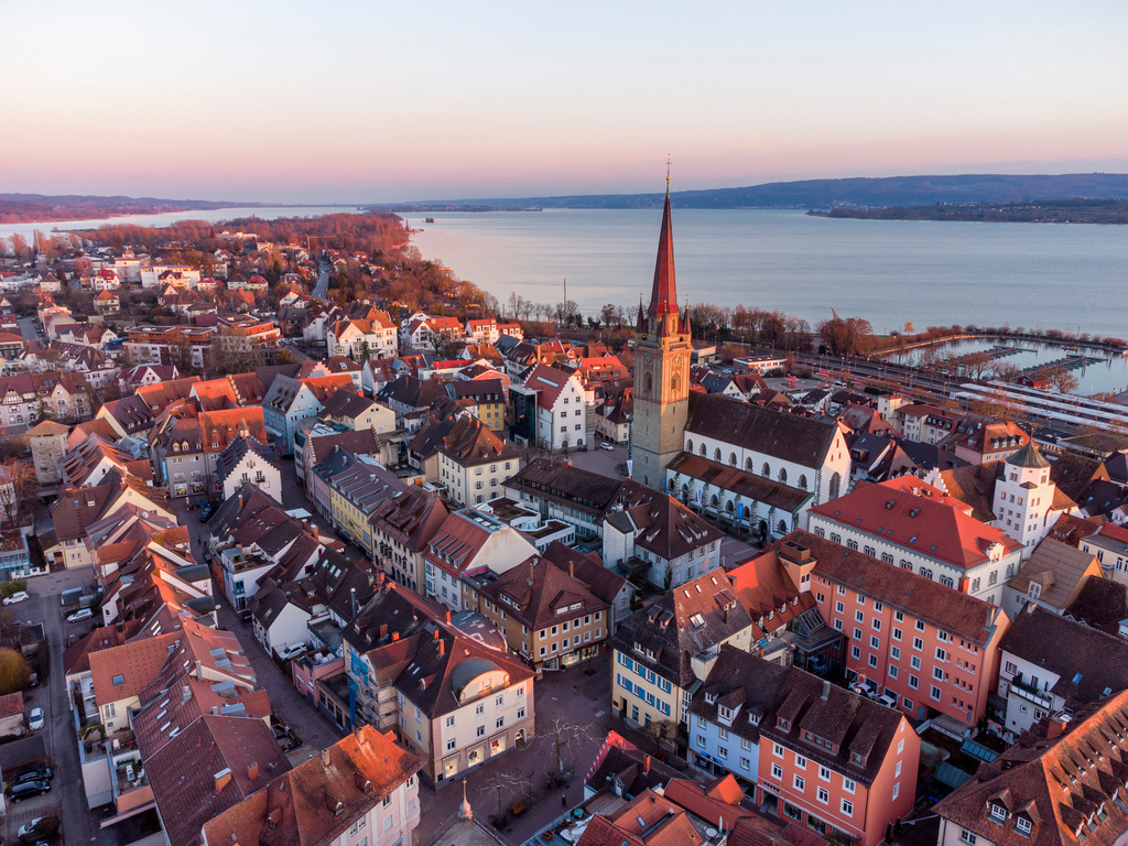 Radolfzellbilder_0102 | Von der tiefstehenden Abendsonne angestrahlt - Realisiert mit Pictrs.com