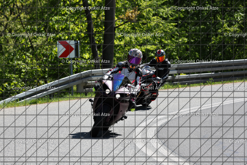IMG_9349 | Fotograf am Kyffhäuser. Onkel Atze. Kyffhäuser Rennstrecke. Café36. Motorsportfotografie. - Realisiert mit Pictrs.com