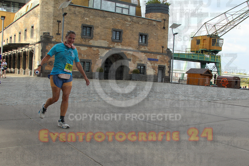 250920_1535_EV4_9221 | Sportfotografie im Rhein-Sieg Kreis, Köln, Bonn, NRW, Rheinland Pfalz, Hessen, etc. Unser Tätigkeitsfeld umfasst den Laufsport vom Volkslauf über den Marathon, Duathlon, Triathon bis zum Ultralauf wie Kölnpfad Ultra oder Schindertrail.