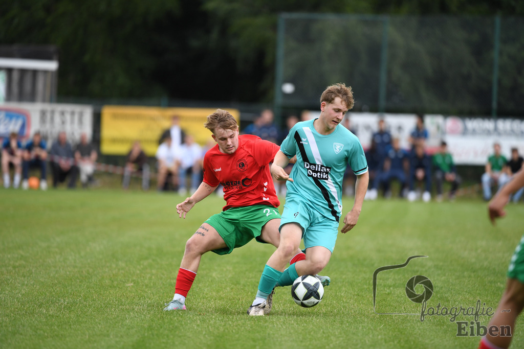 Sport-Duwe Cup | Sport-Duwe Cup Oldenburg; TuS Eversten (mint)-VFL Oldenburg (rot) am 05.07.2025 in Oldenburg (Sportanlage TuS Eversten), Photo: Philip Eiben 2025 - Realisiert mit Pictrs.com