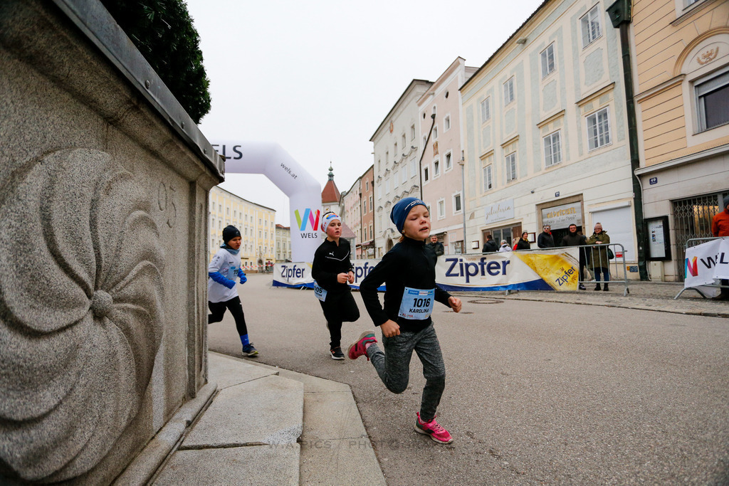 AW_20231231awmac-26 | WELS, 31.12.2023, Sparkasse Silvesterlauf Wels 2023 , Image shows: Photo: WAPICS / Andreas Willdoner