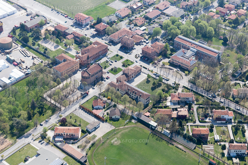 Aerial view: View of the town in Santa Margherita in the state Veneto, Italy. – Photo: IMG_098158.jpg taken on 04/03/2017 by Werner Riehm/FLY-FOTO.com – Resolution of the original: 5472 x 3648 px