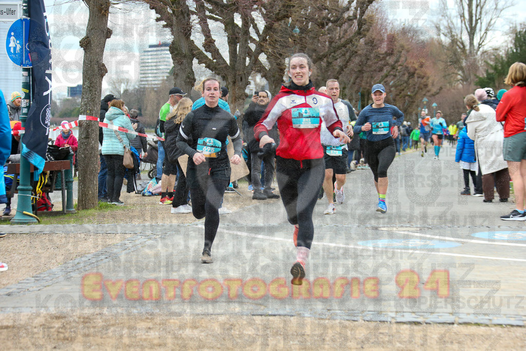 231231_1206_EX1_5643 | Sportfotografie im Rhein-Sieg Kreis, Köln, Bonn, NRW, Rheinland Pfalz, Hessen, etc. Unser Tätigkeitsfeld umfasst den Laufsport vom Volkslauf über den Marathon, Duathlon, Triathon bis zum Ultralauf wie Kölnpfad Ultra oder Schindertrail.