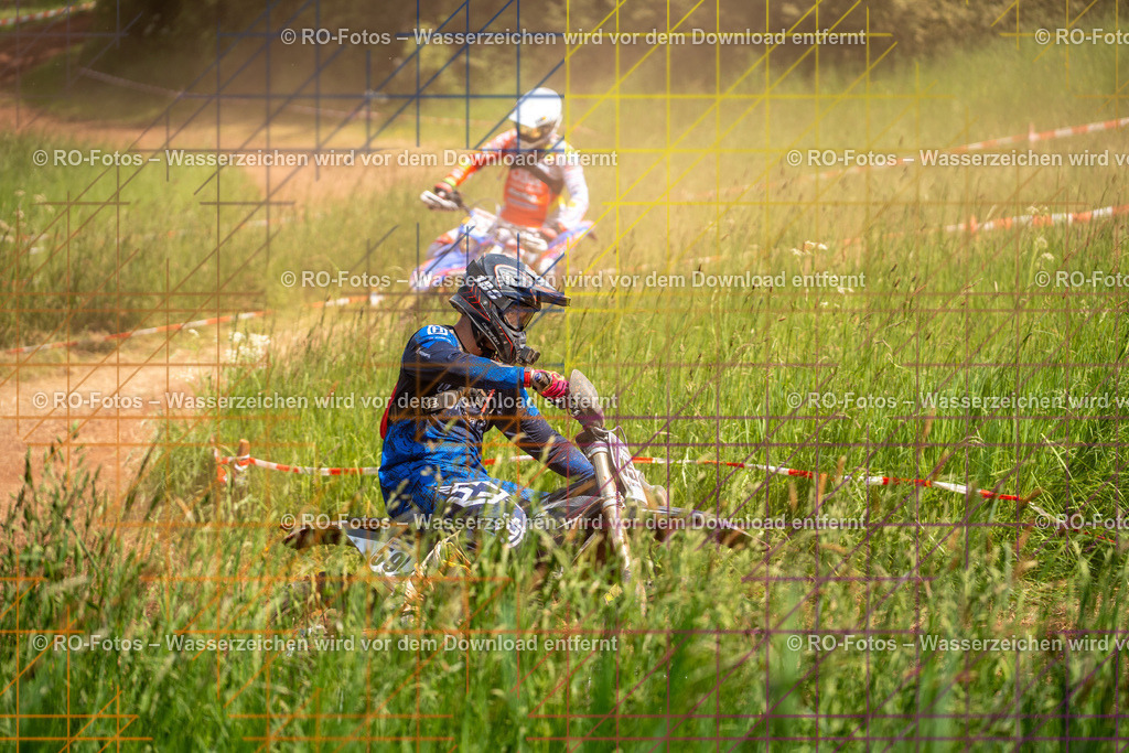 Wolfshausen 5 Lauf -455 | Sportfotografie von RO-Fotos: Motorsport, Motocross, Enduro, Laufveranstaltungen und Triathlon. Professionelle Fotos von Sportlern und Events. - Realisiert mit Pictrs.com