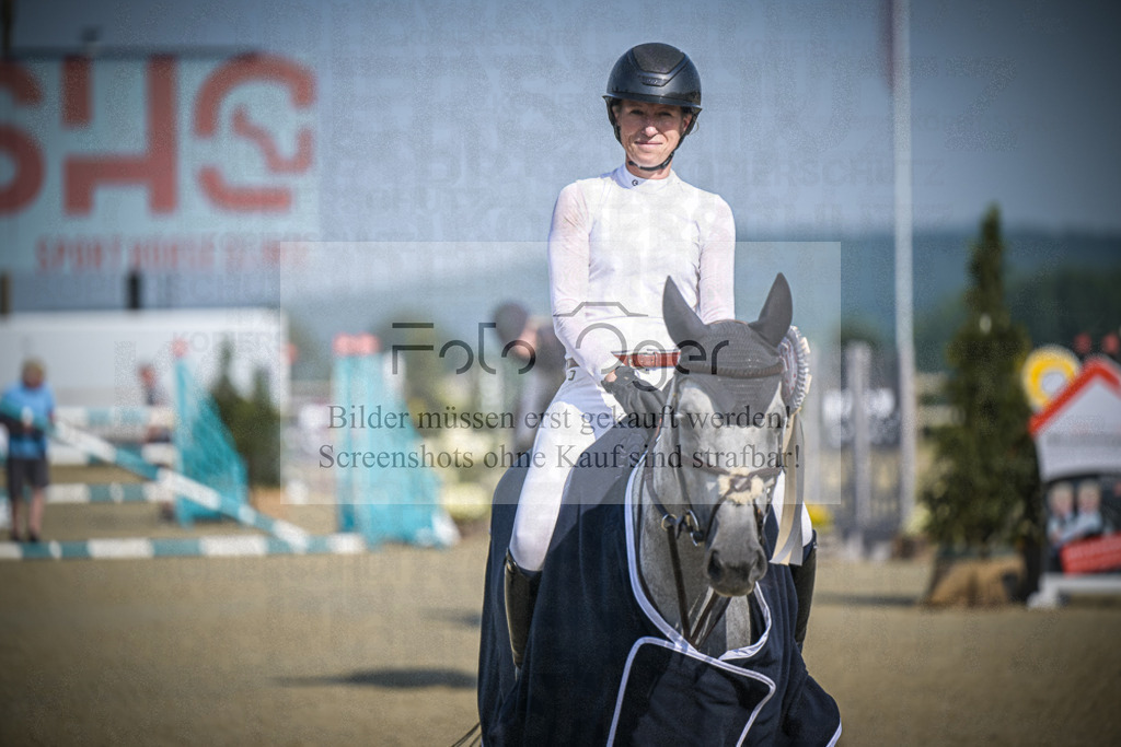 DOS_0025 | Entdecke hochwertige Reitturnierfotos von Foto Oger. Professionell, emotional und authentisch – jetzt Lieblingsmomente im Shop bestellen.Deutschlandweite Turnierfotografie. - Realisiert mit Pictrs.com
