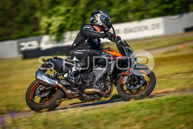 0108-260508DCB-013_108 | Deine Full-Service-Agentur für ✔️Videoproduktionen und ✔️Motorsportfotografie Jetzt Angebot anfragen!