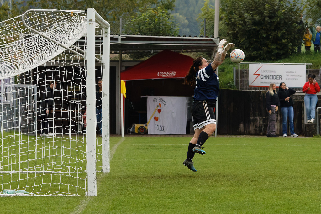 SVWFCH_250927_7480 | Fotopresso – Sportfotografie in Heidenheim & Umgebung. Professionelle Sportfotografie für unvergessliche Momente. Dynamische Action-Shots, emotionale Szenen & hochwertige Bilder. - Realisiert mit Pictrs.com