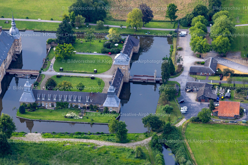 Luftbilder-Dorsten-Schloss-Lembeck  2024-1334 (3) | Luftbilder Dorsten Schloss Lembeck Luftbildfotografie und Luftbilder - Realisiert mit Pictrs.com
