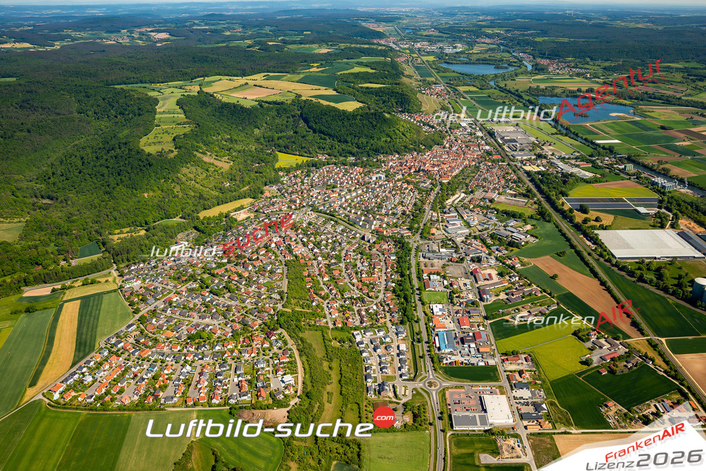 Luftaufnahme von Zeil am Main Vs Google Maps- Die Luftaufnahme wurde 2025 vom UL-Flugzeug heraus erstellt ( keine Drohne ) - Hochauflösende Luftaufnahme - für professionelle Ausdrucke geeignet. Die Geschenkidee !Mit Lizenz und Bildrechte bestellbar