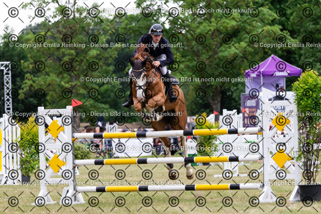 CL5A8360 | Emilia Reinking Fotografie - Realisiert mit Pictrs.com