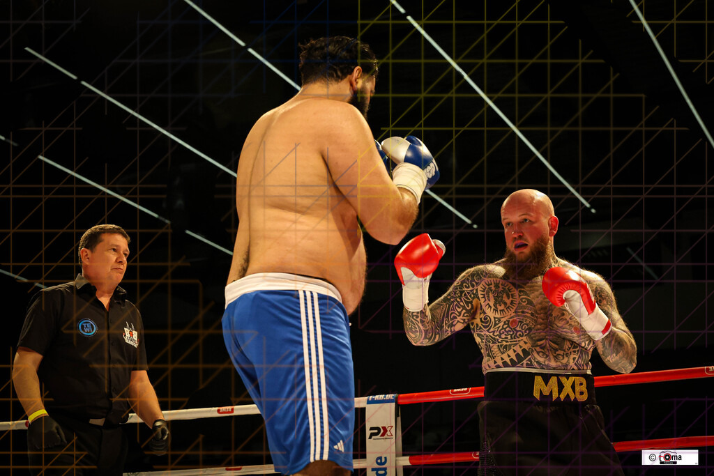 BoB 2026 Uaghikh vs. Bauer | professionelle Sport- und Eventfotografie von Tomafocus – dynamische Bilder, emotionale Momente und hochwertige Aufnahmen für jeden Anlass. - Realisiert mit Pictrs.com