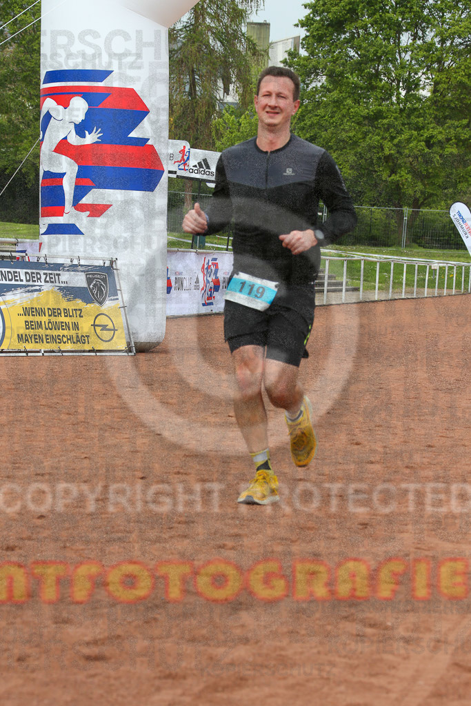220501_1151_EX1_1154 | Sportfotografie im Rhein-Sieg Kreis, Köln, Bonn, NRW, Rheinland Pfalz, Hessen, etc. Unser Tätigkeitsfeld umfasst den Laufsport vom Volkslauf über den Marathon, Duathlon, Triathon bis zum Ultralauf wie Kölnpfad Ultra oder Schindertrail.