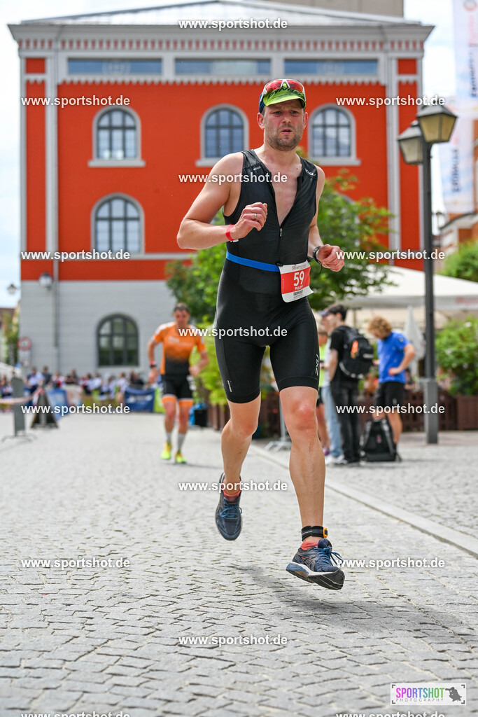 SZI_6429 | Stadttriathlon Erding 2025. #yourpictrs #sportshot_your_pictrs @Sportshotphotography #stadttriathlonerding Copyright: www.sportshot.de
