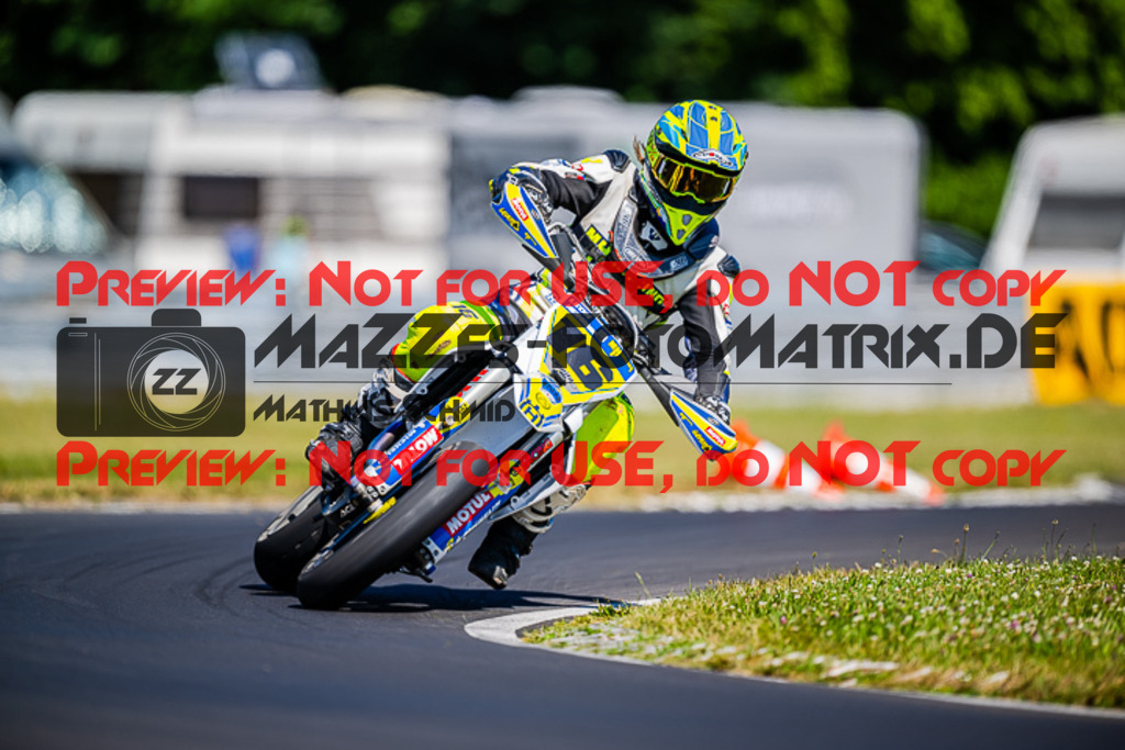 MaZZes_FotoMatrix_220702_2117 | S1